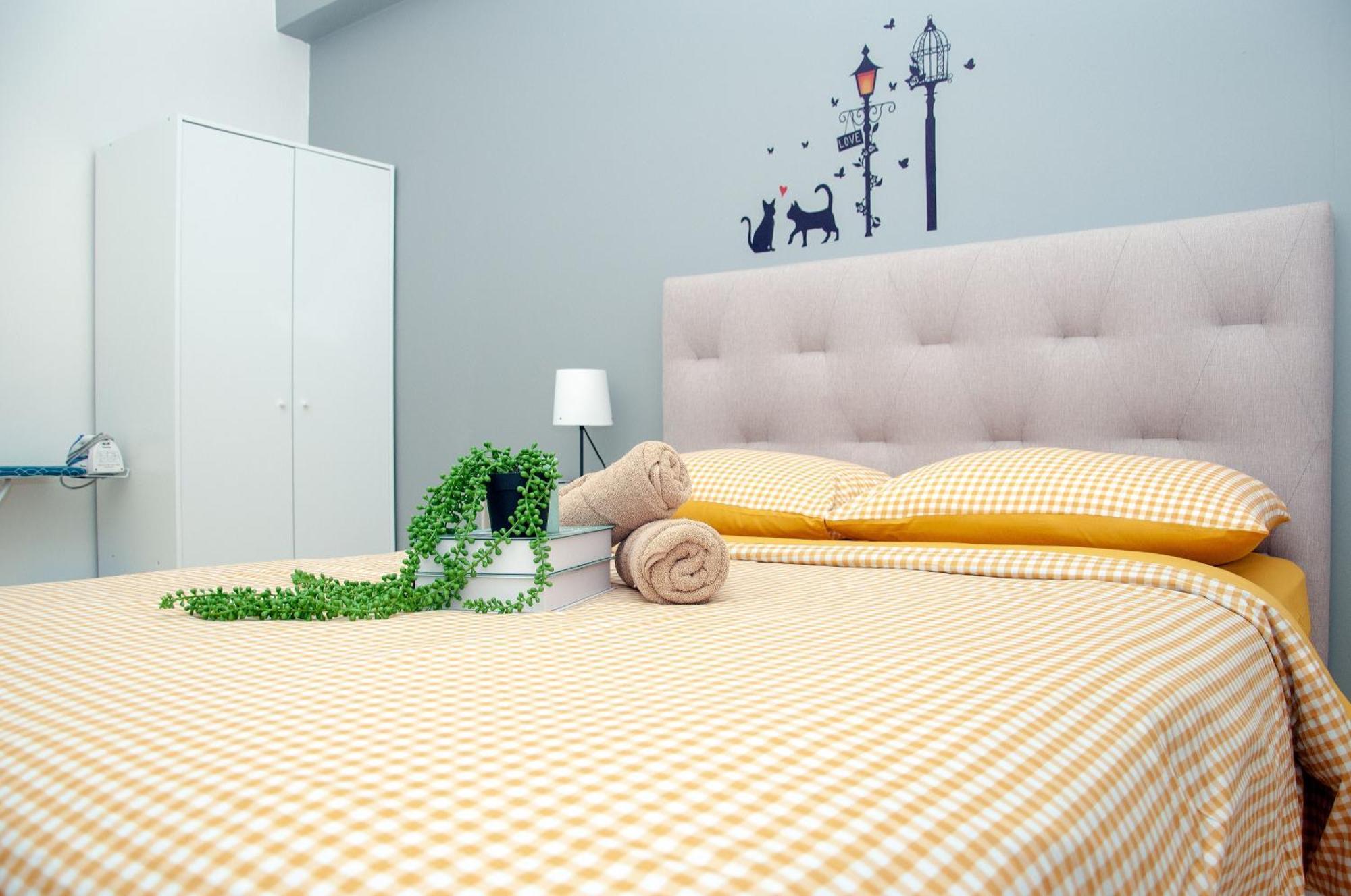 Five H Family Service Apartment Сері-Кембанган Екстер'єр фото